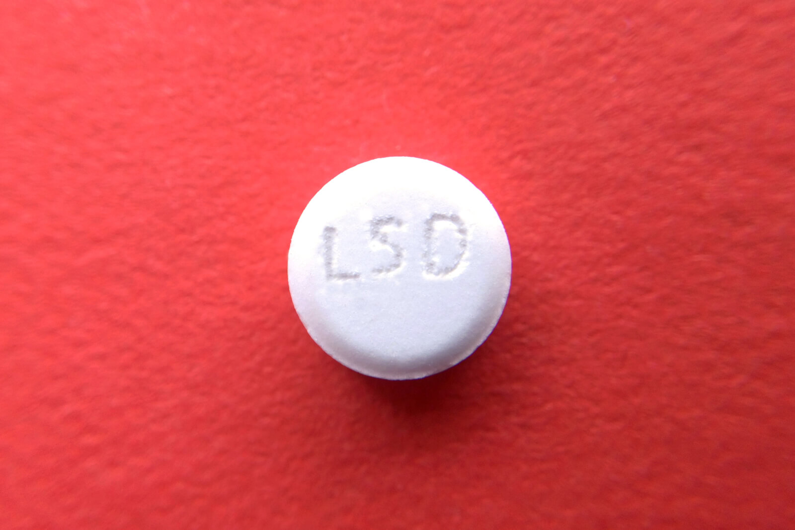 What is LSD? it’s effects? How long does it take to kick in?